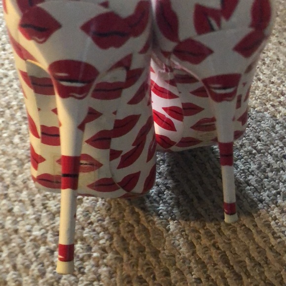 Aldo Kiss High Heels - Picture 5 of 5